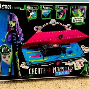 NWT monster high design a doll